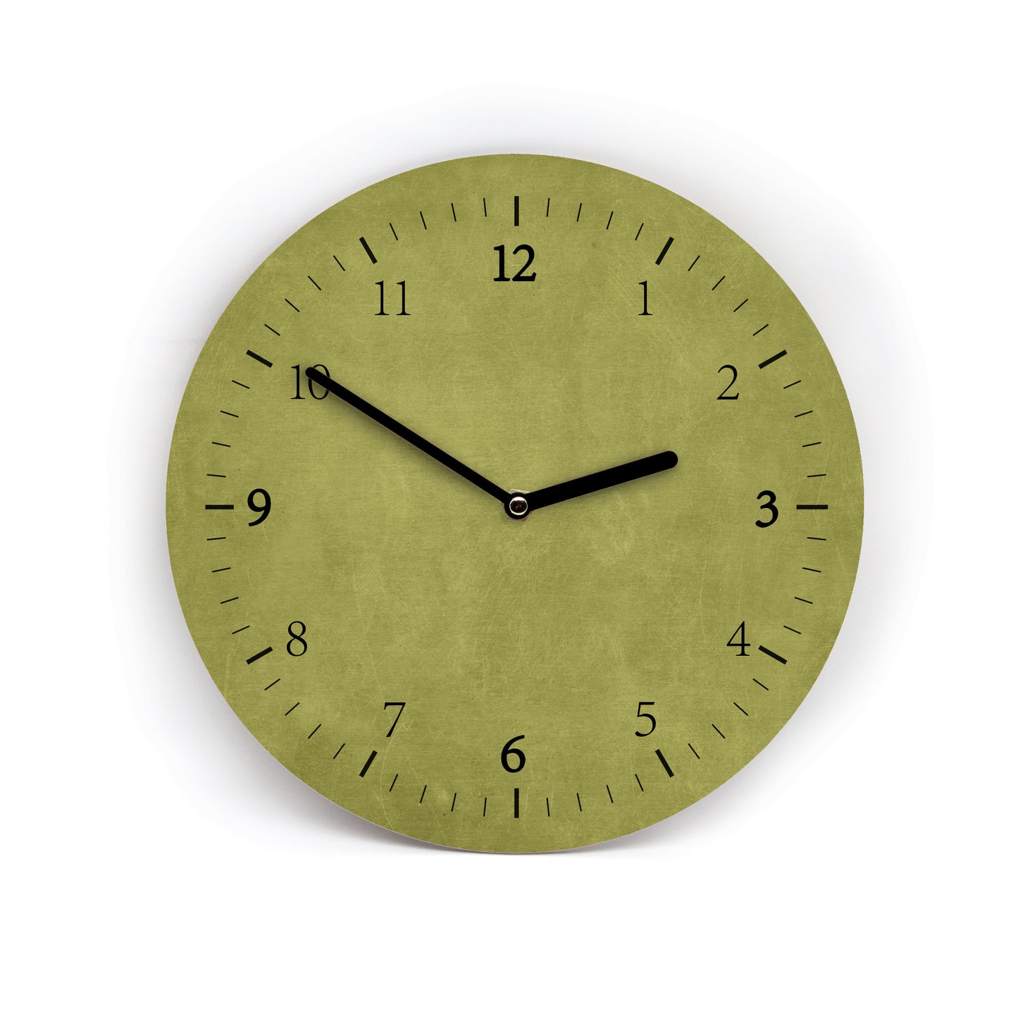 Einfarbige Wanduhr mit Strichen und Zahlen - 16 moderne Farben zur Auswahl - 3 verschiedene Größen - Von Mini bis Groß - Leises Uhrwerk