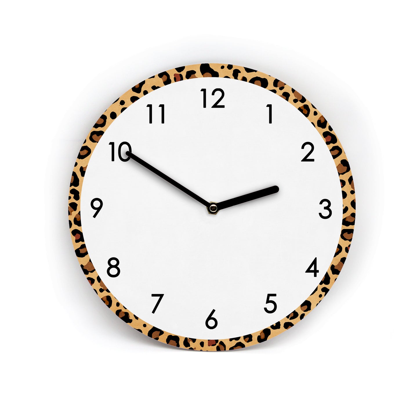 Leopard Wanduhr - Mit und ohne Striche und Zahlen - 3 Größen - Ziffernblatt weißgrau - Gut lesbar - Cooles Design - Leises Uhrwerk