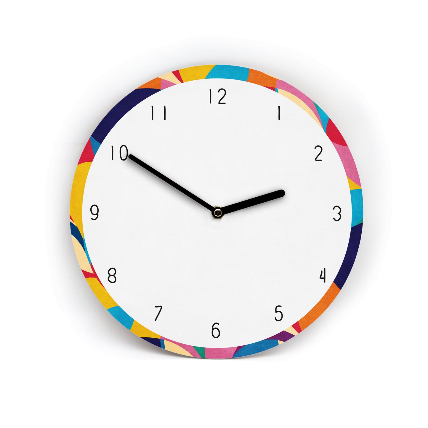 Wanduhr mit bunter Bordüre - Gut lesbare Wanduhr in drei Größen - Groß - Mittel - Klein - Farbiger Rand - Schönes Design - Leises Uhrwerk