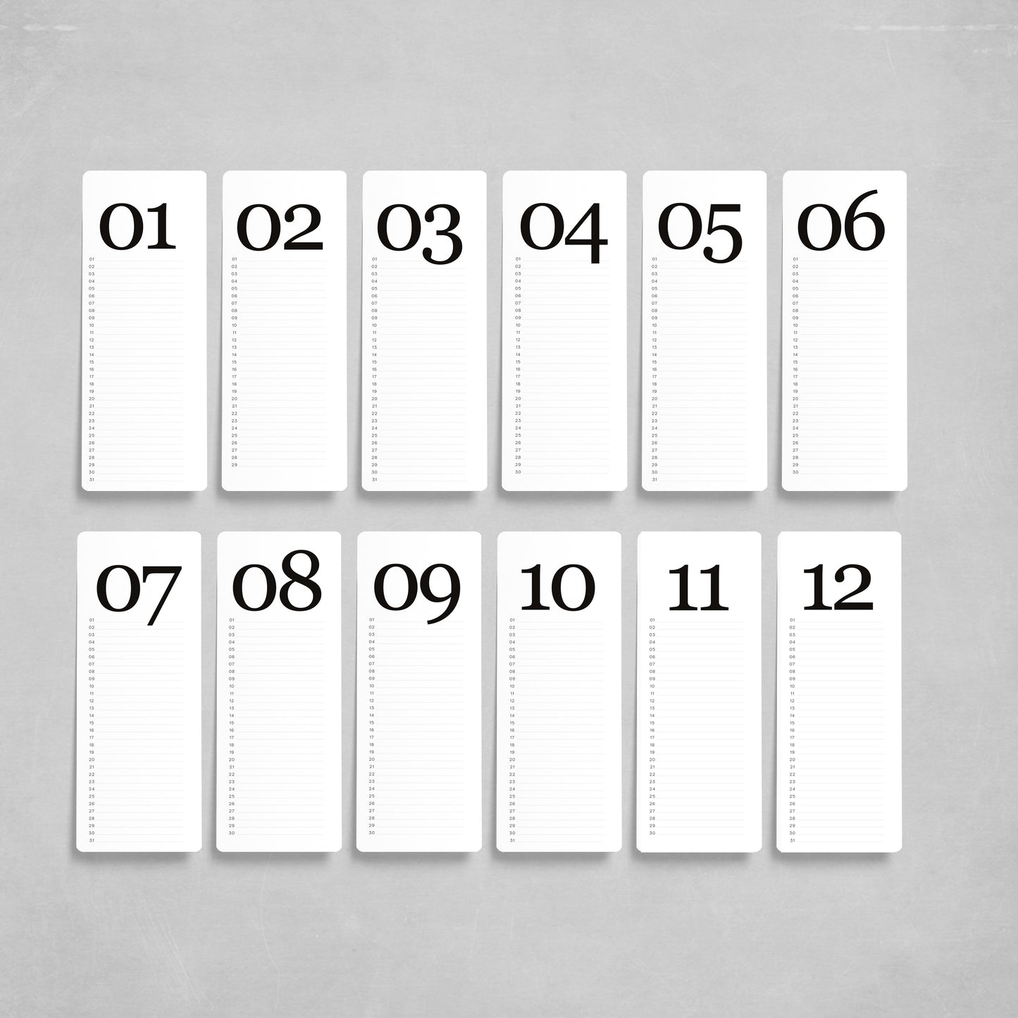 Kalender - Immerwährend - Längliches Format - Geburtstagskalender - Typografisch - Schwarzweiß - Mit Klammer oder Spiralbindung - Halb DINA4