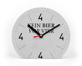 Tischuhr - Typo - Kein Bier Vor Vier - Lustige Uhr zum Schmunzeln - Feierabend