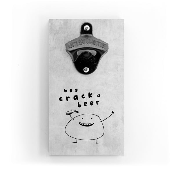 Flaschenöffner für die Wand - Crack a Beer - mit Magnet- mit Magnet - Coole und lustige Deko für die Küche